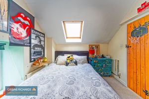 Bedroom- click for photo gallery